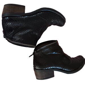 KANNA Kelly ankle bootie snake skin patent leather zipper closer